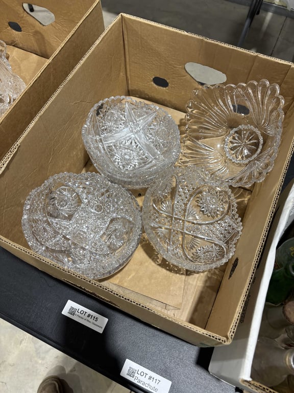 6 Pieces of Misc Glassware