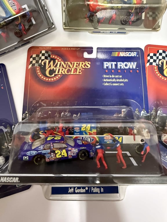 8 - WINNERS CIRCLE GORDON PIT ROAD SERIES - Image 8