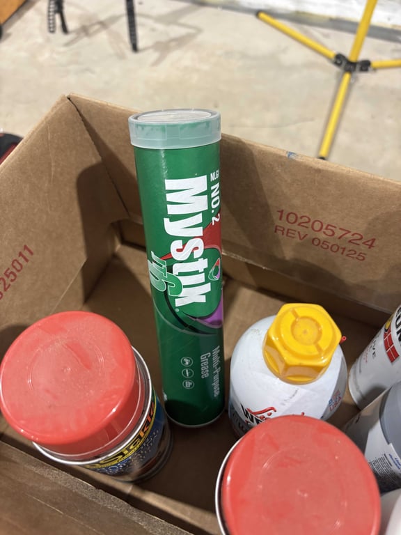 Box misc grease, lube, paint, etc - Image 5