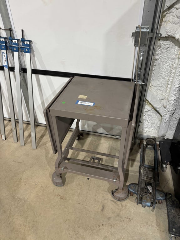 Metal Portbale Table with Fold Down Sides