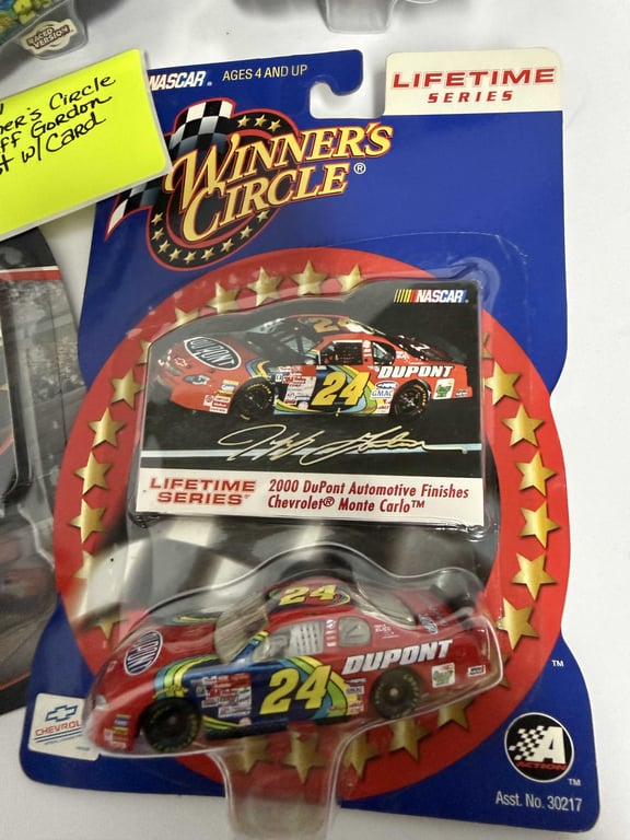 5 - WINNERS CIRCLE JEFF GORDON DIECAST W/CARDS - Image 5