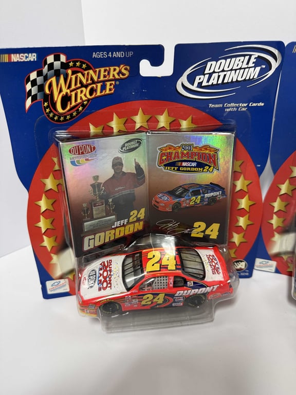 3 1:43 JEFF GORDON WINNERS CIRCLE DOUBLE PLATINUM - Image 2