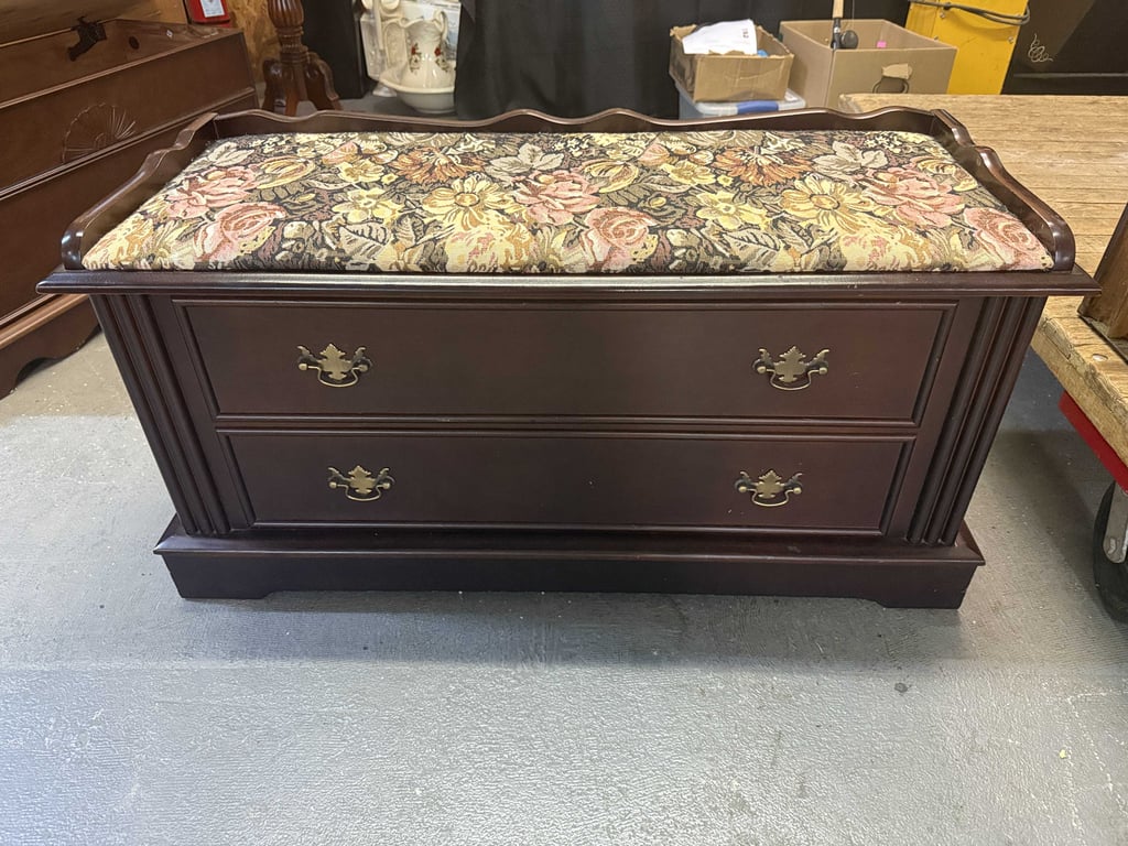 DARK WOOD CEDAR CHEST