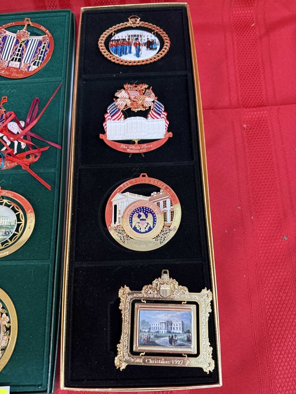 3 SET'S OF OFFICIAL WHITE HOUSE HISTORICAL ASSOC. ORNAMENTS - Image 4