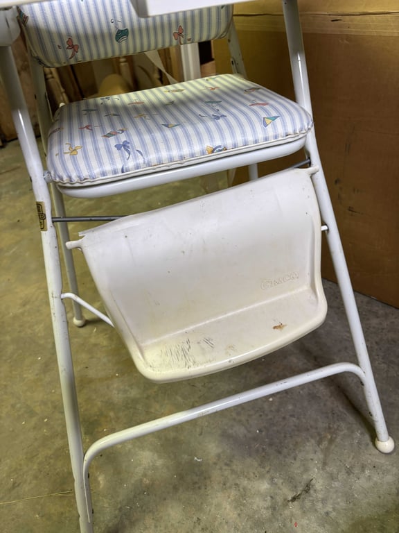 Vintage Highchair - Image 3