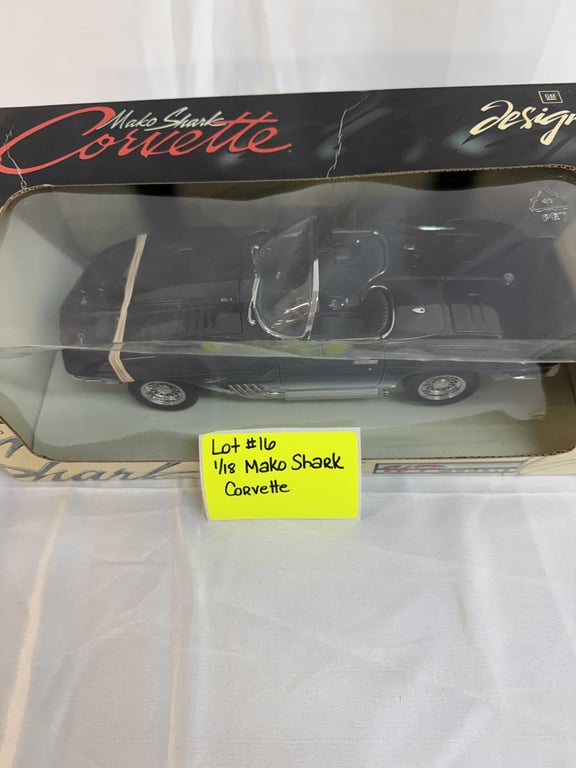 1:18 MAKO SHARK CORVETTE - Image 2