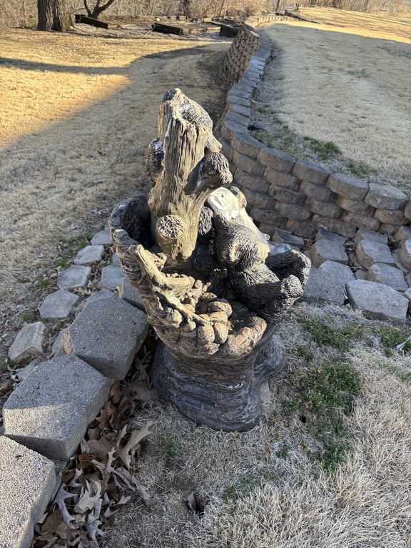 Black Bear Family Yard Decor - Image 2