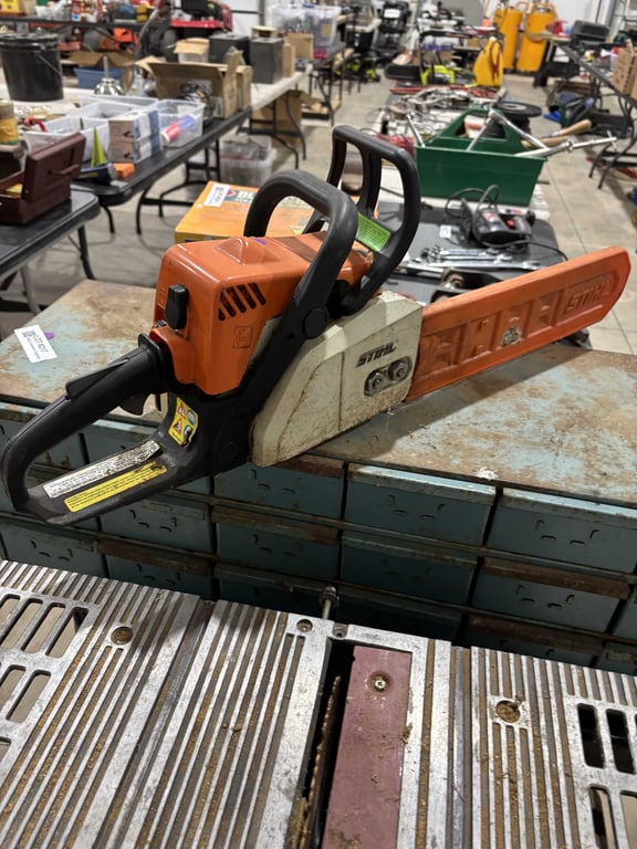 Stihl MS 170 Chainsaw - Image 4