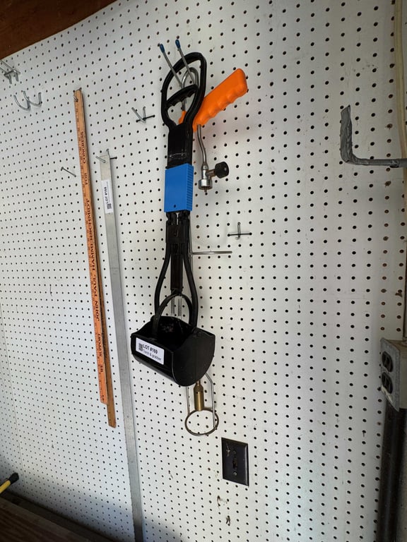 Torch & grabber - Image 2