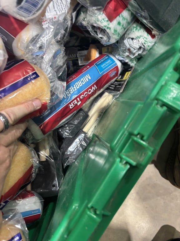 Tote of paint roller heads - Image 5