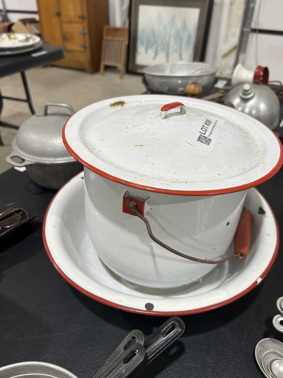 Vintage enamelware (red rimmed) - Image 2