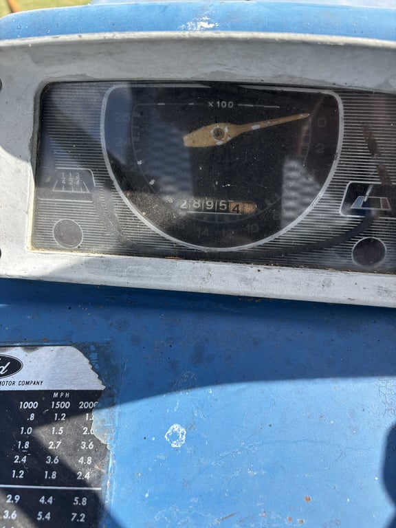 1968 Ford 3000  - Image 15
