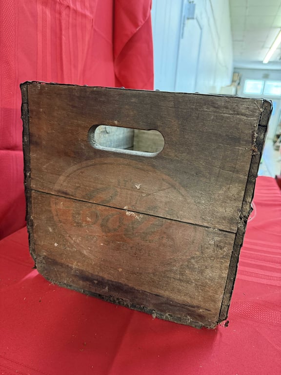 COTT QUALITY BEVERAGES CRATE 50'S - Image 2
