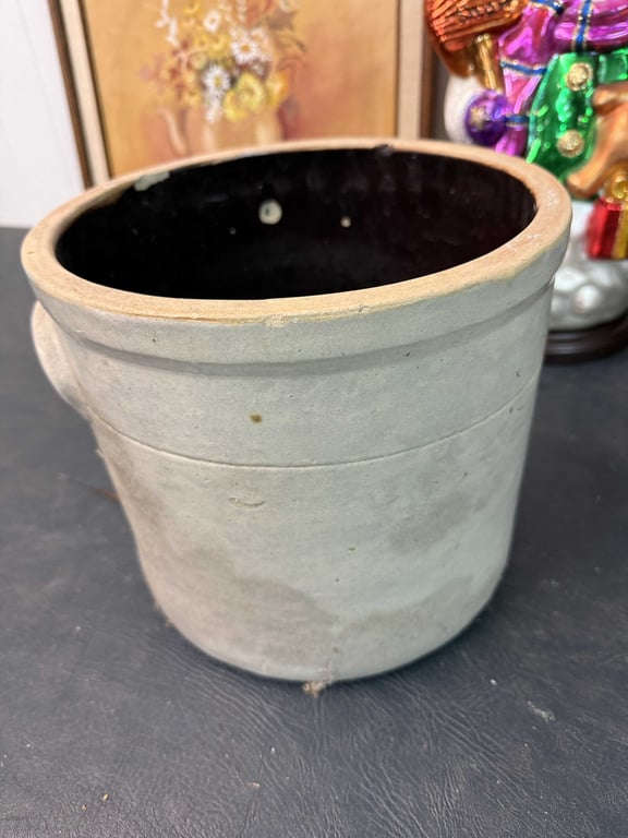 RARE 2 GAL. BLUEBIRD CROCK - Image 4