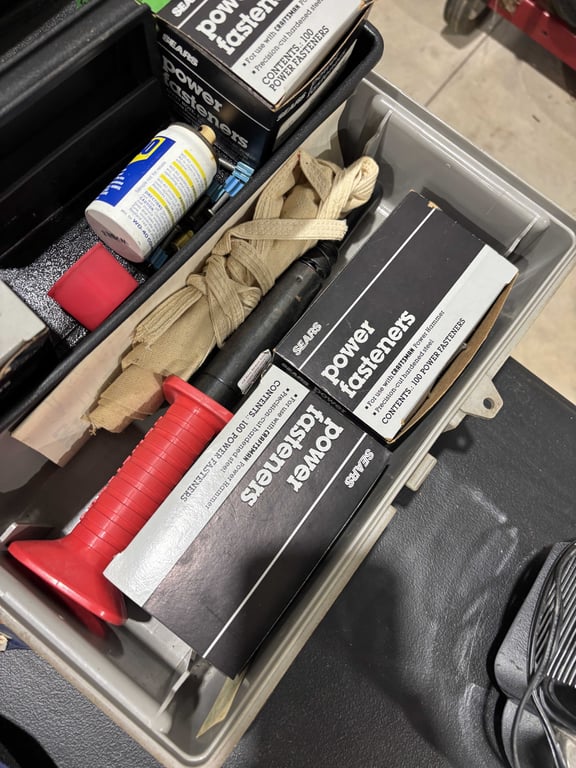 Craftsman ramset and plastic box - Image 3