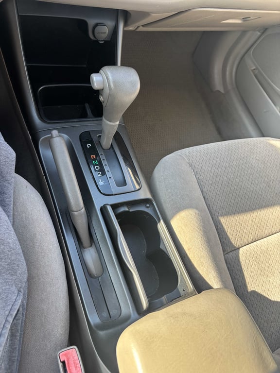 2002 Toyota Camry LE - Image 20