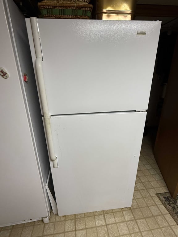 MAYTAG FRIDGE