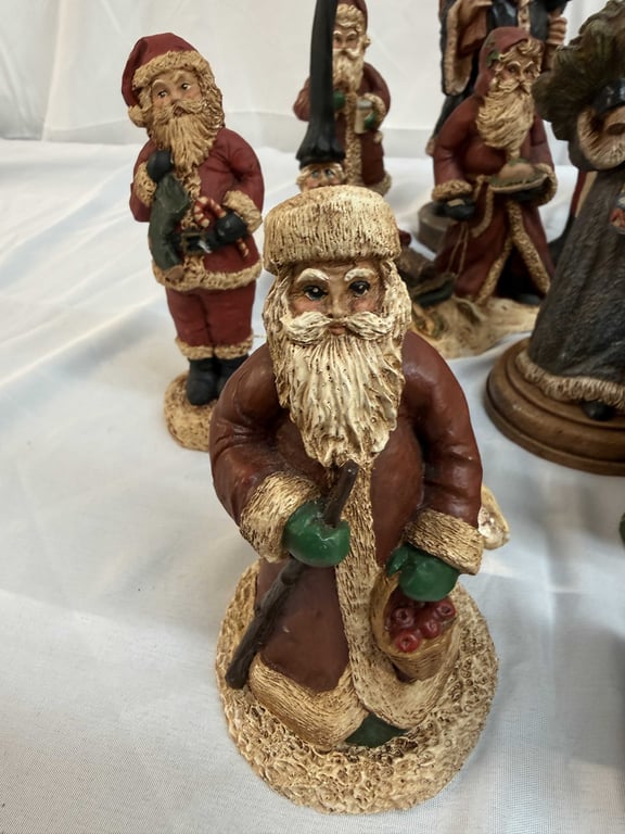 22 PCS CHRISTMAS DECOR HANDCRAFTED IN VA - Image 4