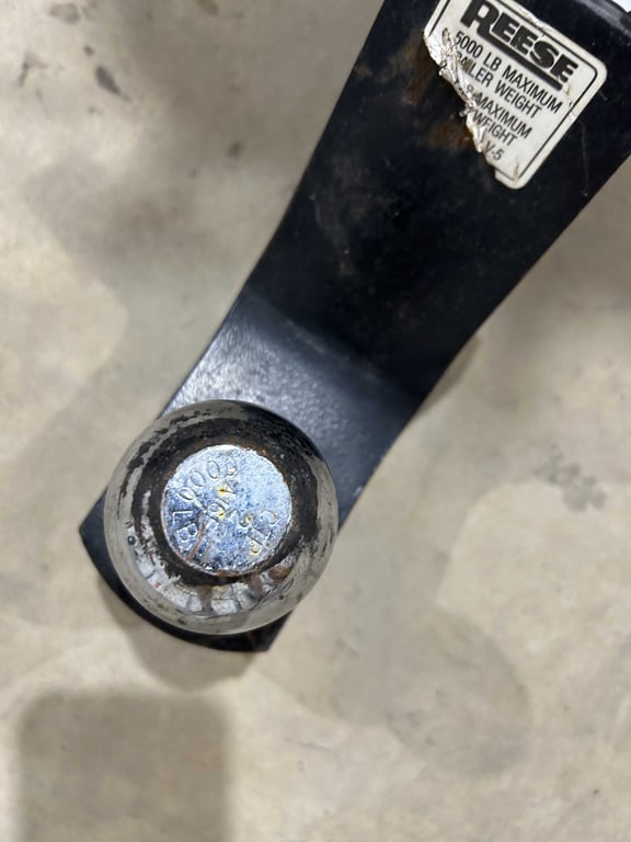 Receiver hitch - Image 2