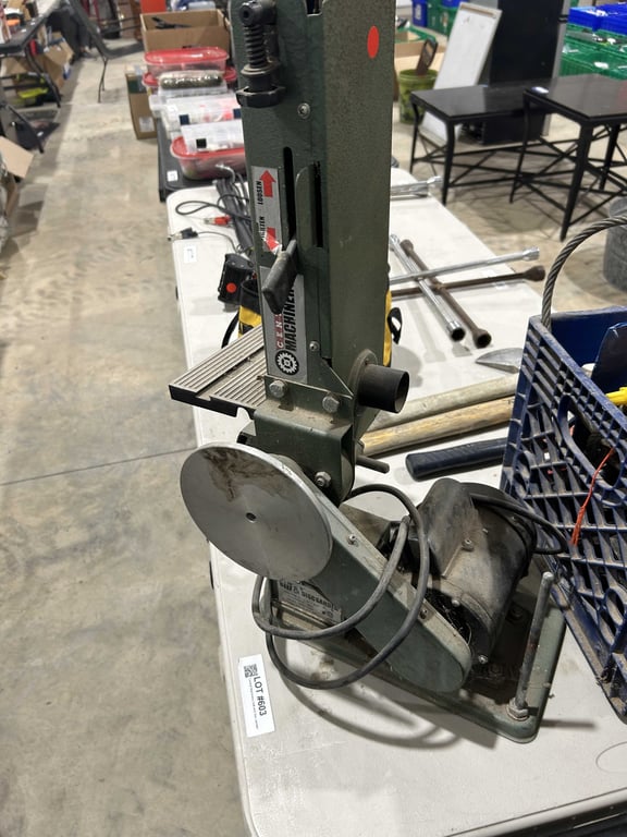 Central Machinery belt and disc sander - Image 2
