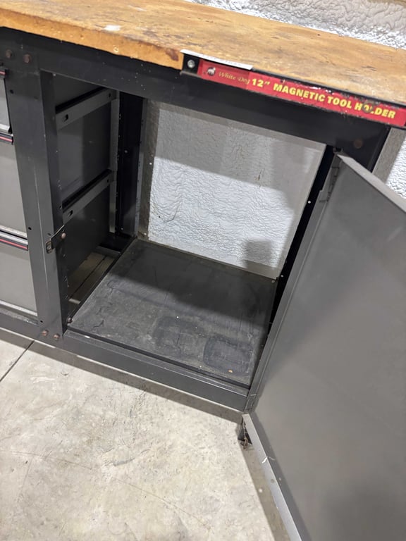Craftsman 3 drawer work table - Image 4