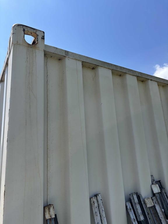 20' Shipping Container - Image 4
