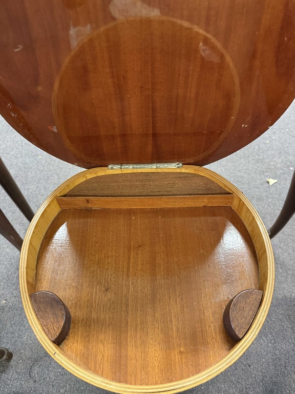 SM ROUND SIDE TABLE THAT IS ALSO MUSICAL - Image 3