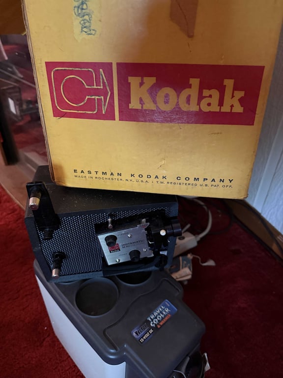 VTG KODAK INSTAMATIC M50 SUPER 8 PROJECTOR