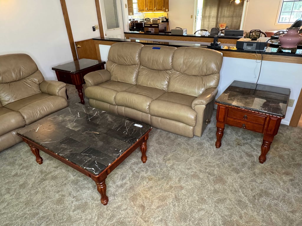3 pc matching end table and coffee table