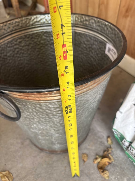 Decorative bucket - Image 5
