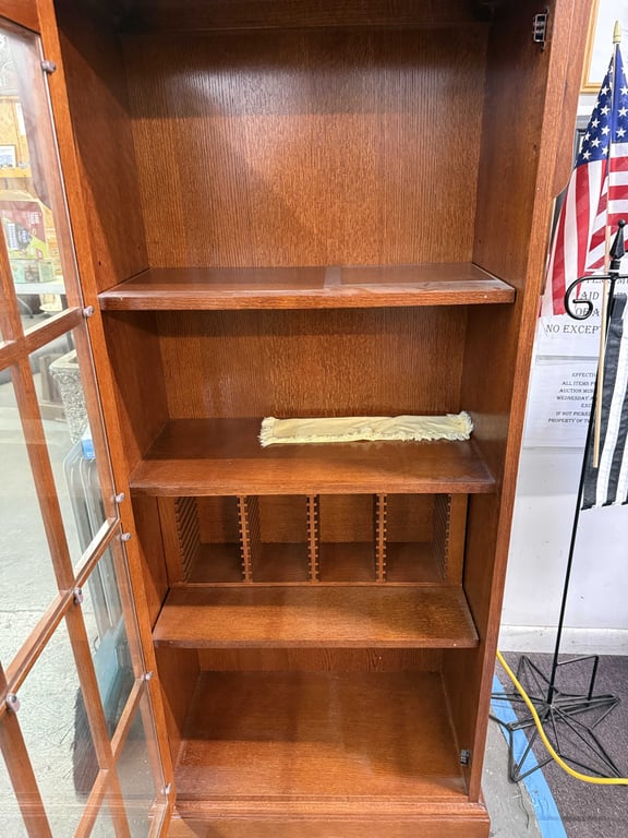 ETHAN ALLEN AMERICAN IMPRESSION CABINET - Image 2