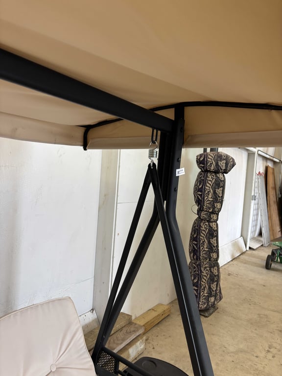 Swing with Canopy - Image 4