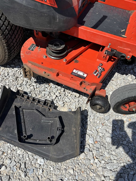 Kubota Z125S Zero Turn Mower - Image 6