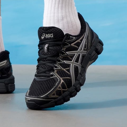 아식스 GEL-KAYANO 20 블랙 스니커즈