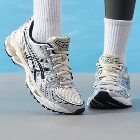 아식스 GEL-KAYANO 14 캐주얼화
