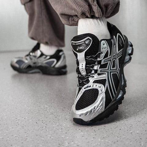 ASICS 아식스 젤 님버스 10.1 블랙 퓨어 실