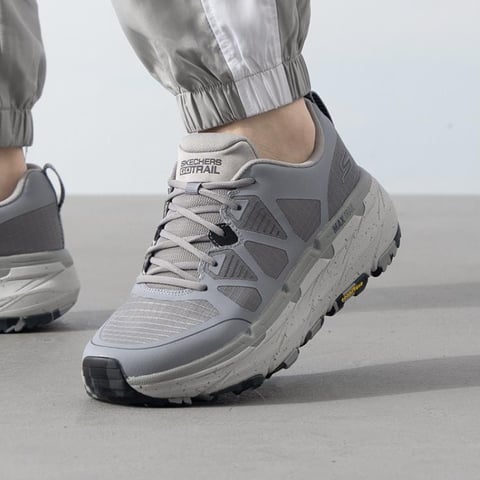 스케쳐스 MAX CUSHIONING PREMIER 트레일 그레