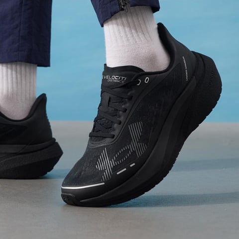 언더아머 UA Velociti Distance 블랙 남성 러