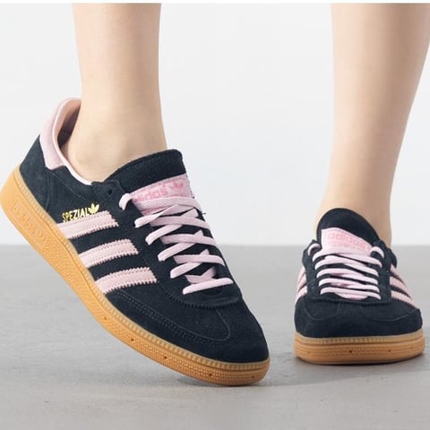 아디다스 HANDBALL SPEZIAL 블랙 여성 보드화