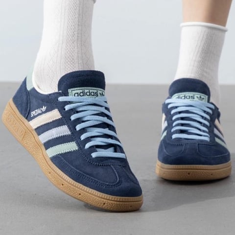아디다스 HANDBALL SPEZIAL 여성 스니커즈