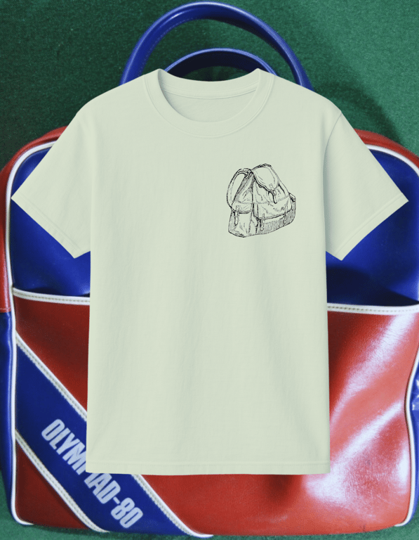 Bagpack print t-shirt