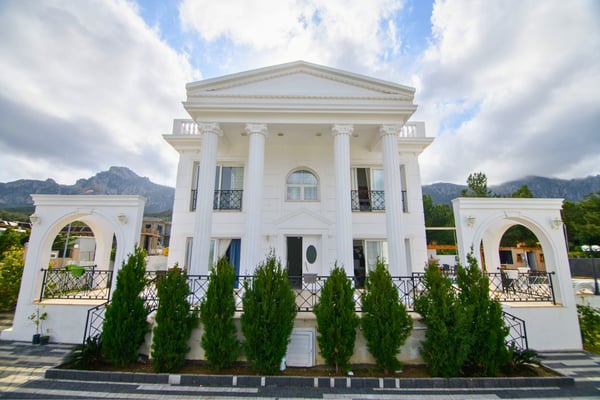 Discover luxury living in this tranquil villa boasting private gardens, stylish interiors, and premium outdoor amenities just minutes from city life.