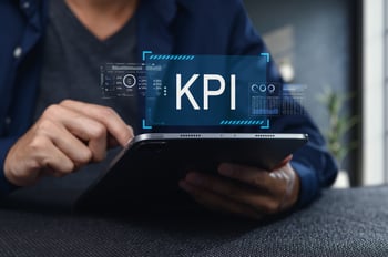 IT consulting – consultants present capacity planning and infrastructure strategies