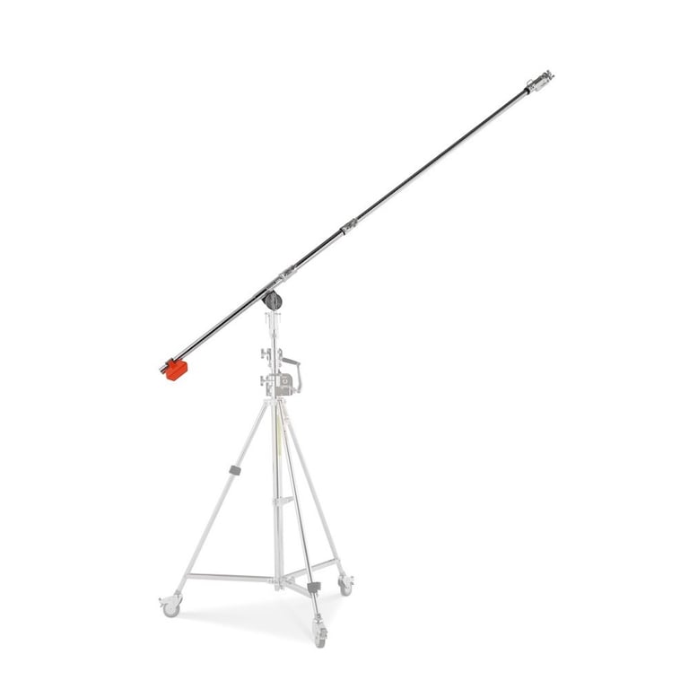 Avenger Junior Boom D650