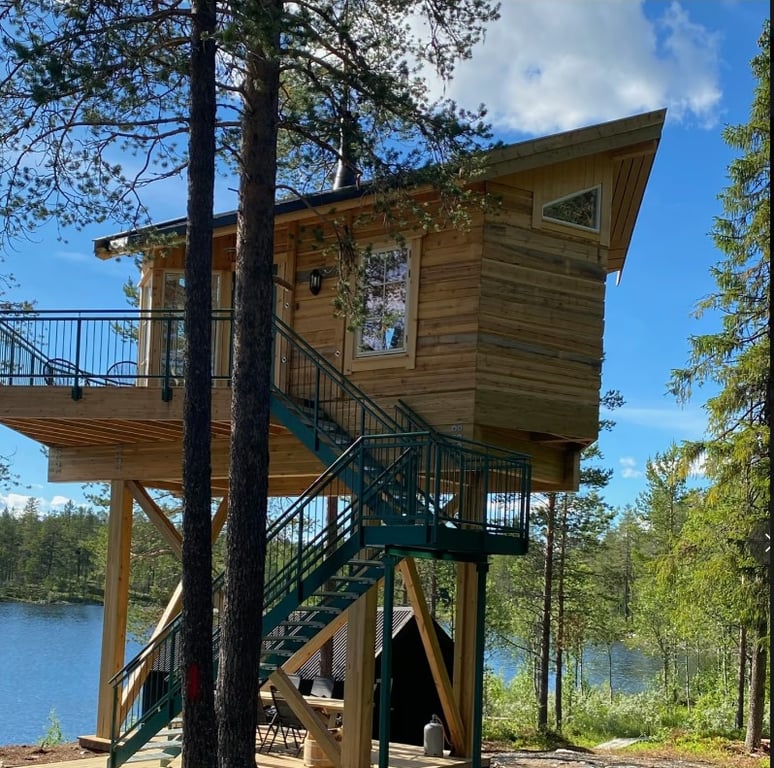 SkårnsjøToppen tretopphytte