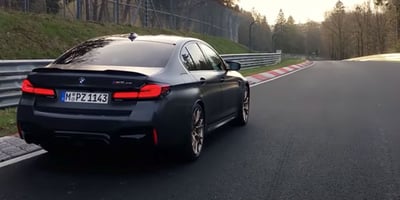 BMW M5 CS Performansı ile Büyülüyor