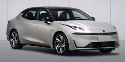 Lynk & Co'nun Yeni 07 EM-P'si Şık Bir Plug-In Hibrit Sedan Olarak İlk Kez Görüntülendi