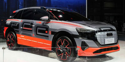 2022 Audi Q5 E-Tron Testlere Devam Ediyor