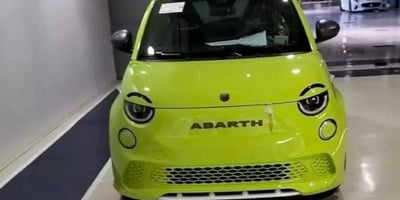 Yeni Abarth 500 EV Fotoğraf Çekimi Sırasında Görüntülendi