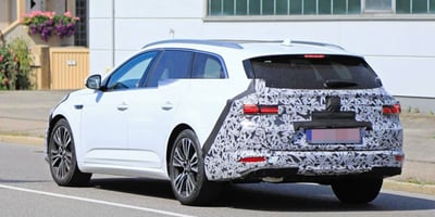 2020 Renault Talisman Grandtour İlk Defa Görüntülendi